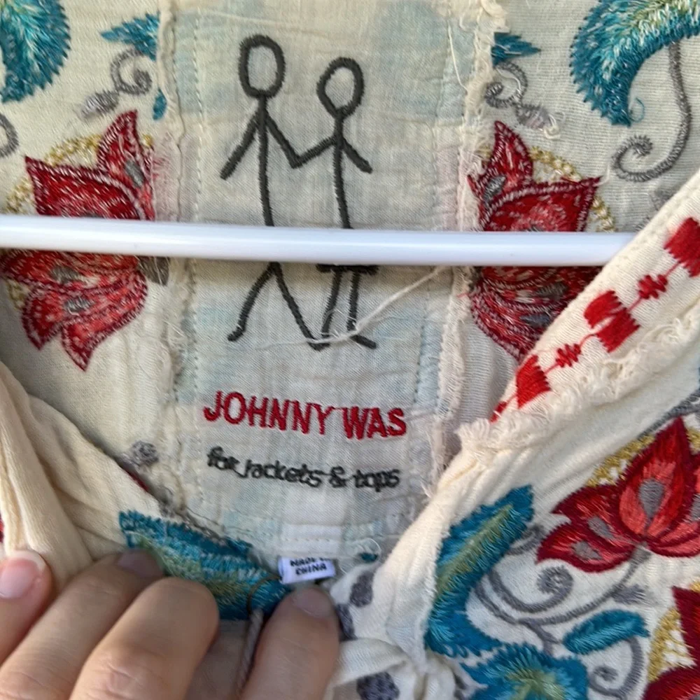 Johnny Was NWT embroidered blouse Deangelo Gauze top - Picture 3 of 9